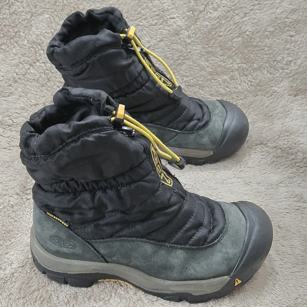 KEEN Bridger Waterproof Leather Insulated Boots Youth Size US 2 EUR 34 Black Zip